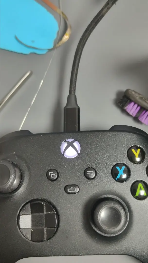 Ремонт дрифту стіків геймпада Xbox Series Controller